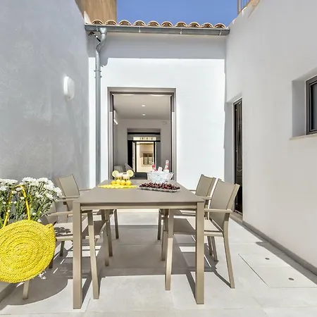 Townhouse Tonina *